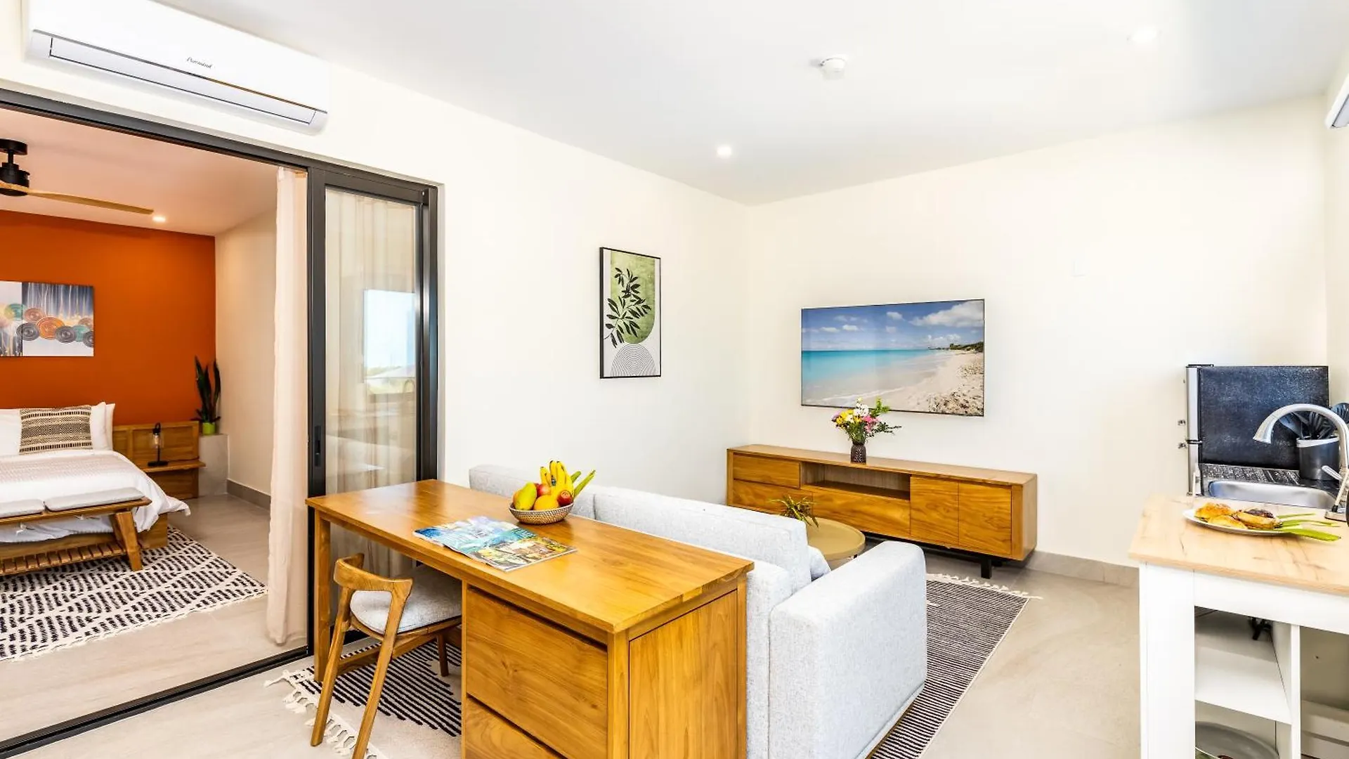 Coral I Long Bay Retreat I Luxury Stay Near Grace Bay & Long Bay Beach