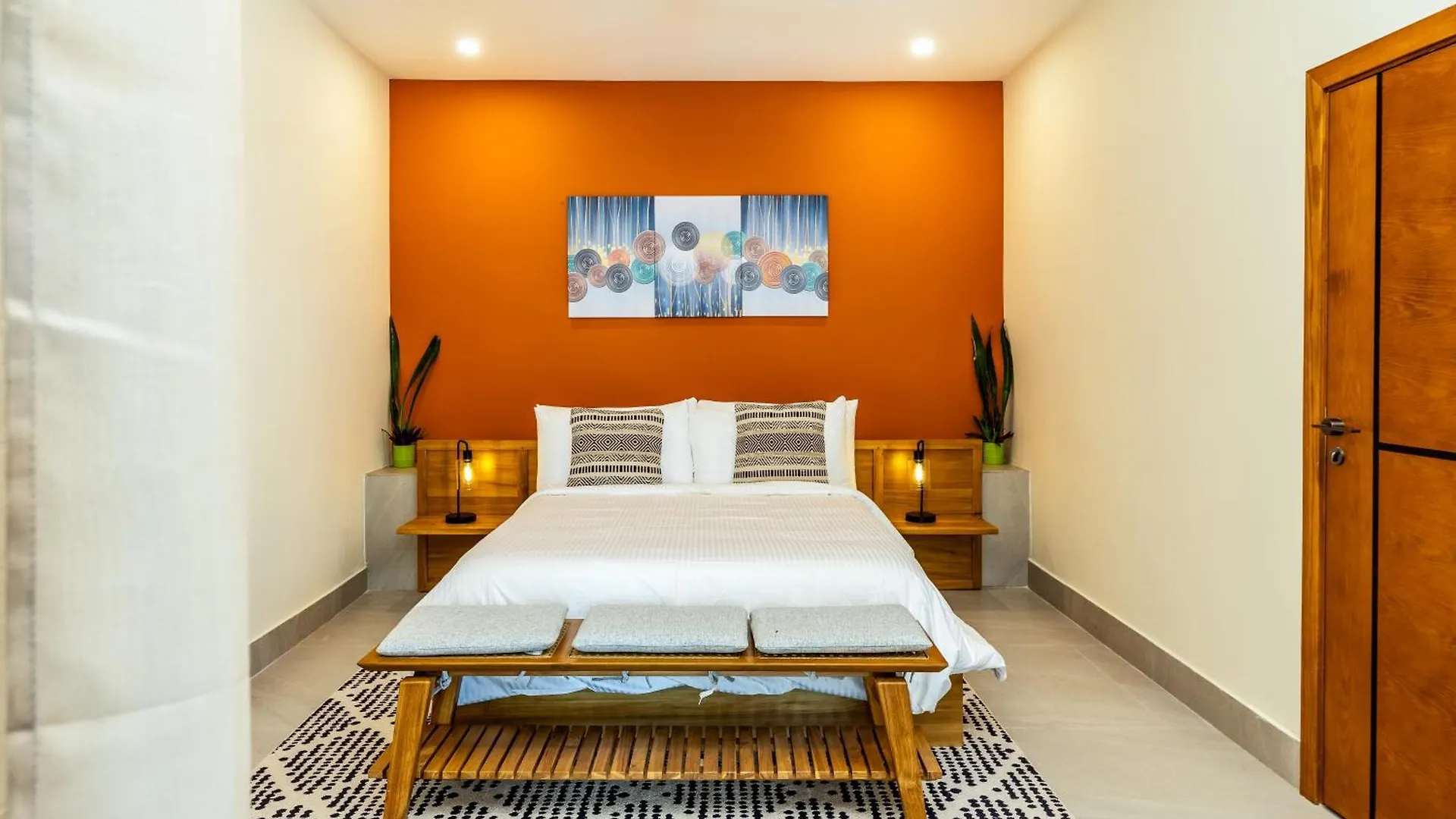 Coral I Long Bay Retreat I Luxury Stay Near Grace Bay & Long Bay Beach
